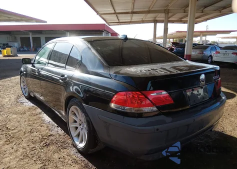 2006 BMW 750Li из США, поврежденный, VIN WBAHN83556DT63631